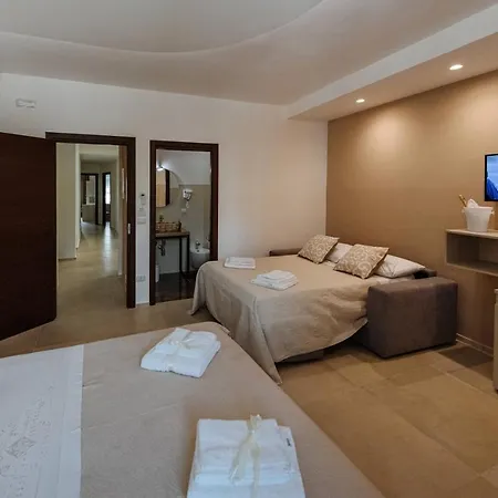 Oda ve Kahvaltı Baroccosuite Lecce